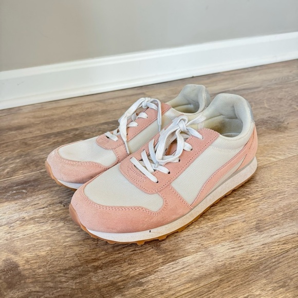 J Crew City Sneakers Leather upper poly lining Extra comfortable footbed - Pink - Picture 2 of 8